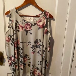 Women’s medium cold shoulder top. Long sleeve